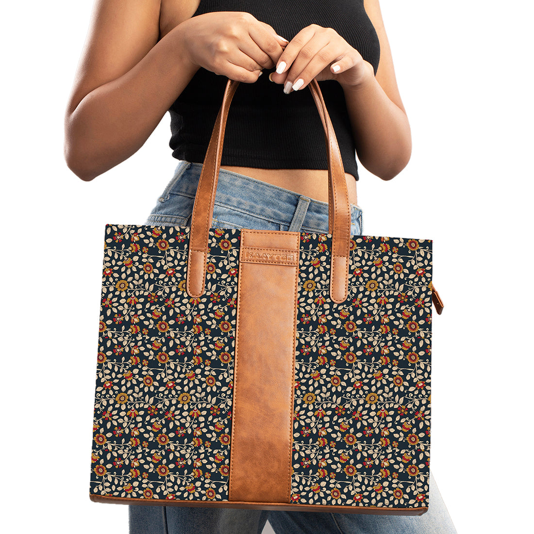 Kaaytee Women Printed Canvas Laptop Bag