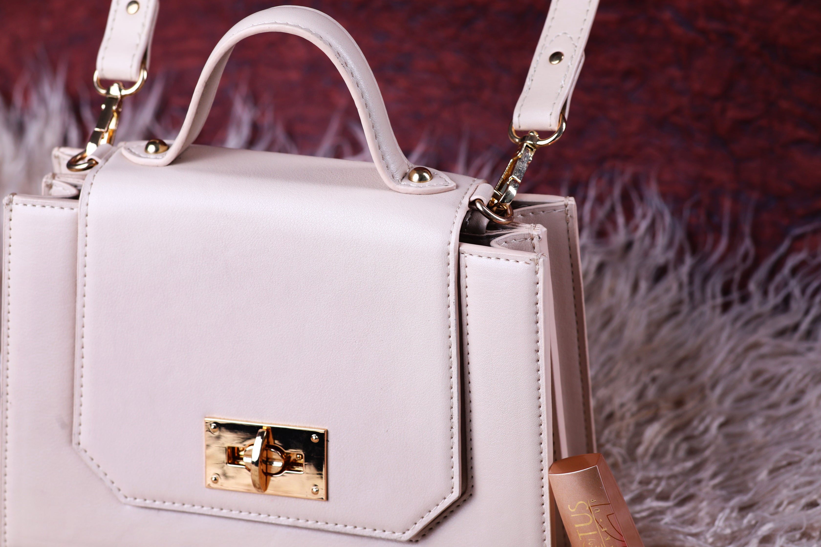 Purse Affair Cream Handbag